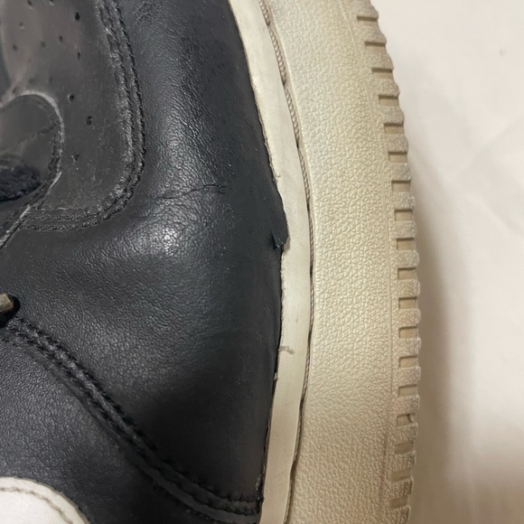 Nike Air Force 1 - Picture 4 of 6